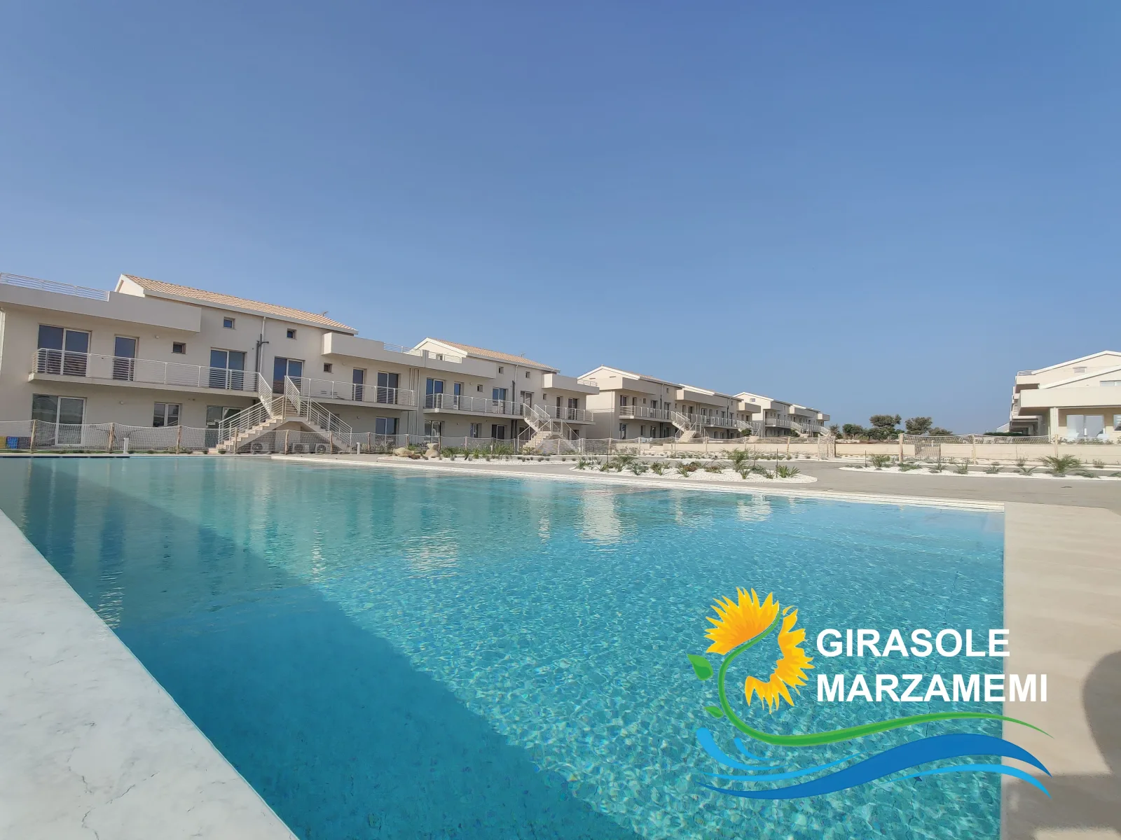Piscina con idromassaggio di Borgo84 - Sicily Luxury Village a Marzamemi