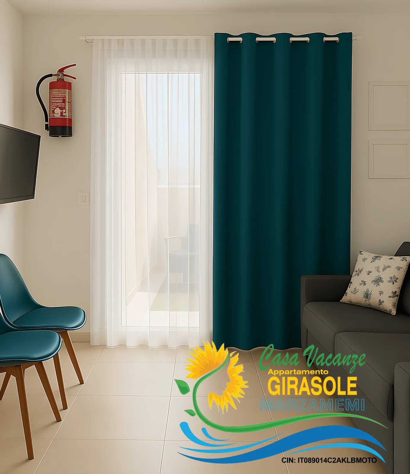 Soggiorno con divano letto dell'Appartamento Girasole a Marzamemi